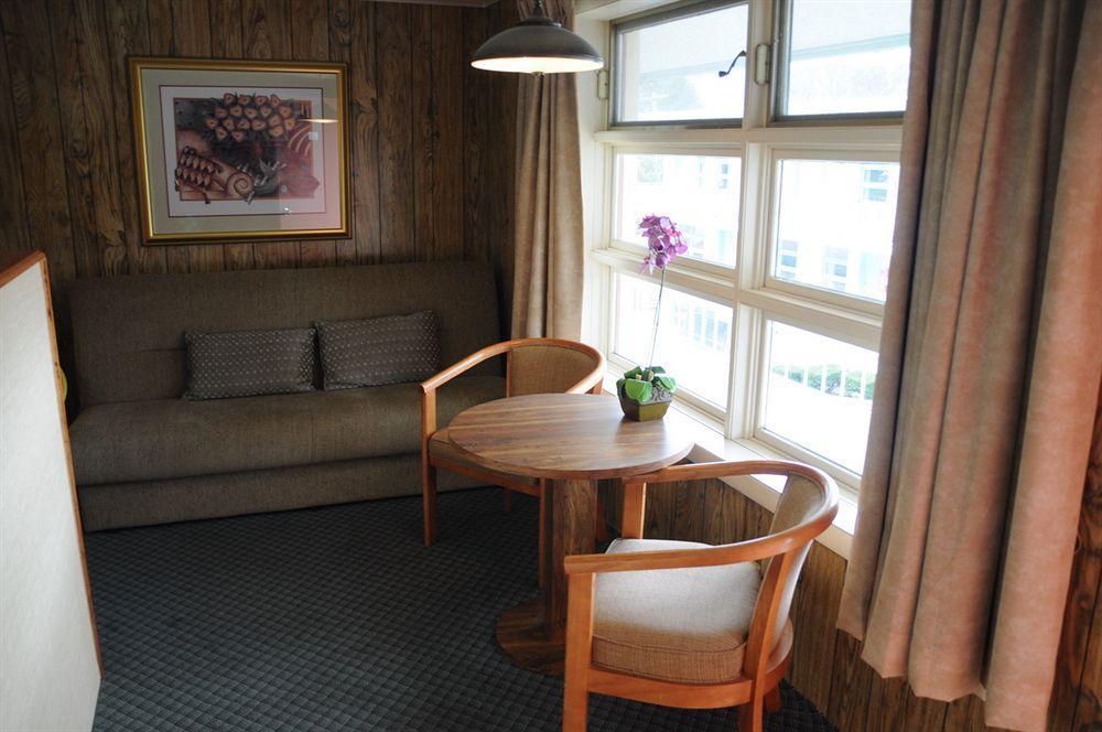 O'Sullivan'S Motel Lake George Eksteriør billede