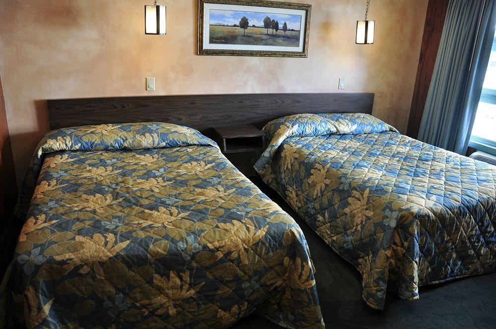 O'Sullivan'S Motel Lake George Eksteriør billede