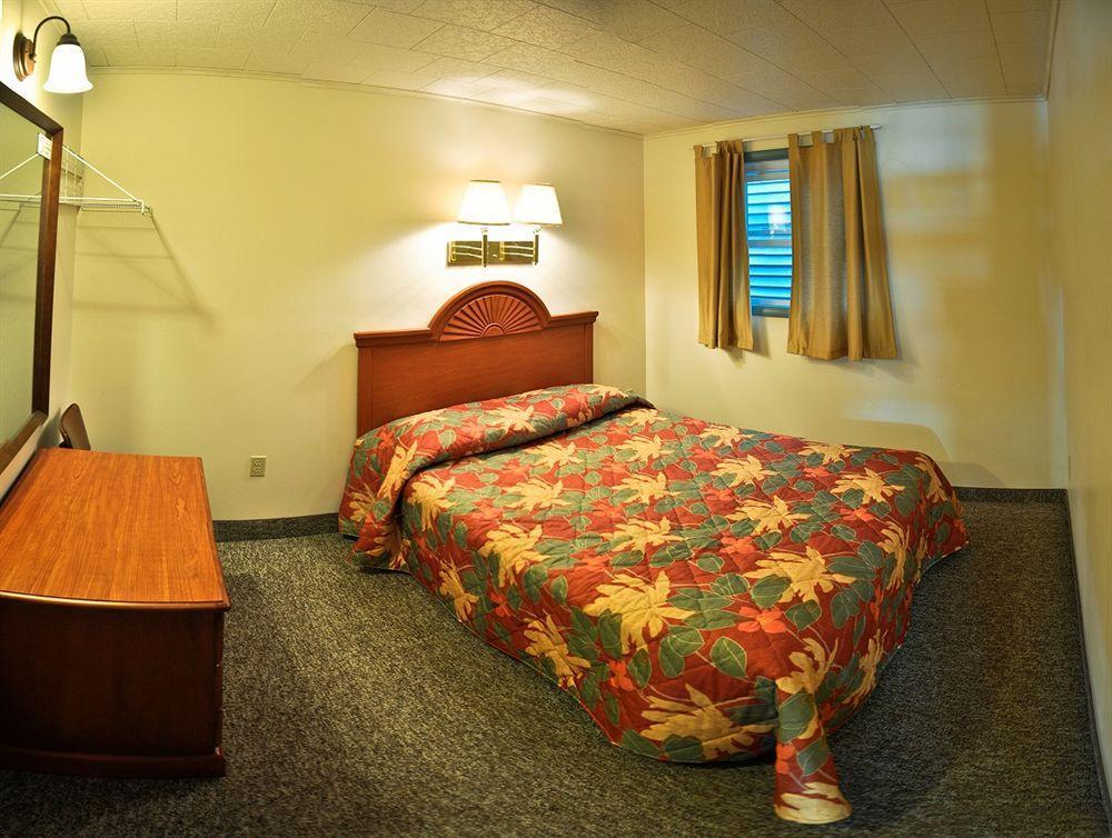 O'Sullivan'S Motel Lake George Eksteriør billede