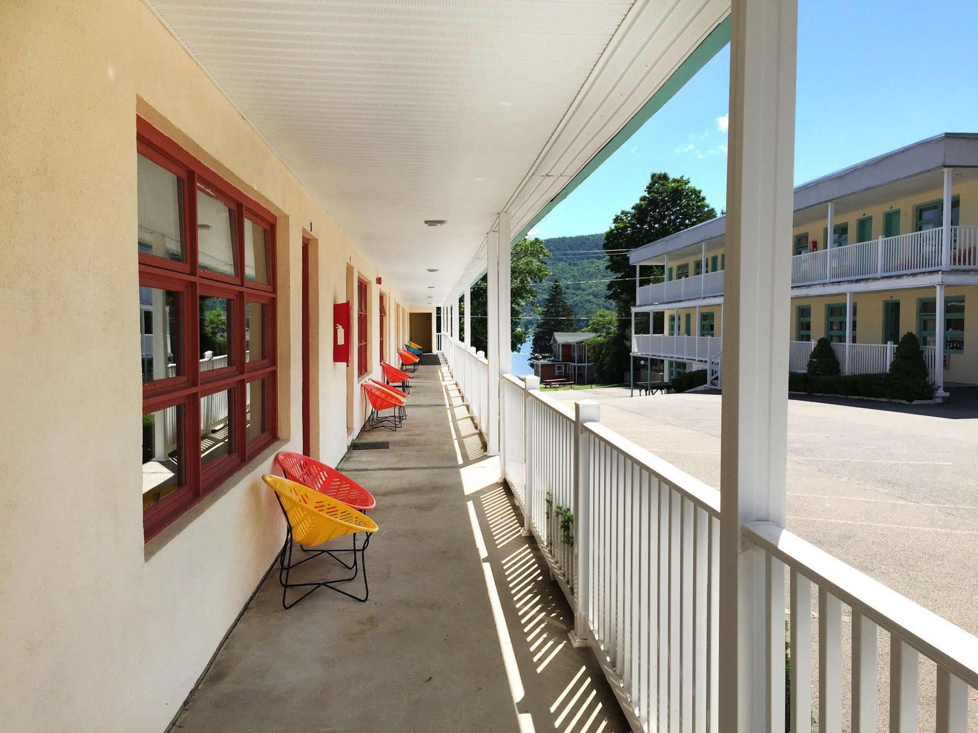 O'Sullivan'S Motel Lake George Eksteriør billede