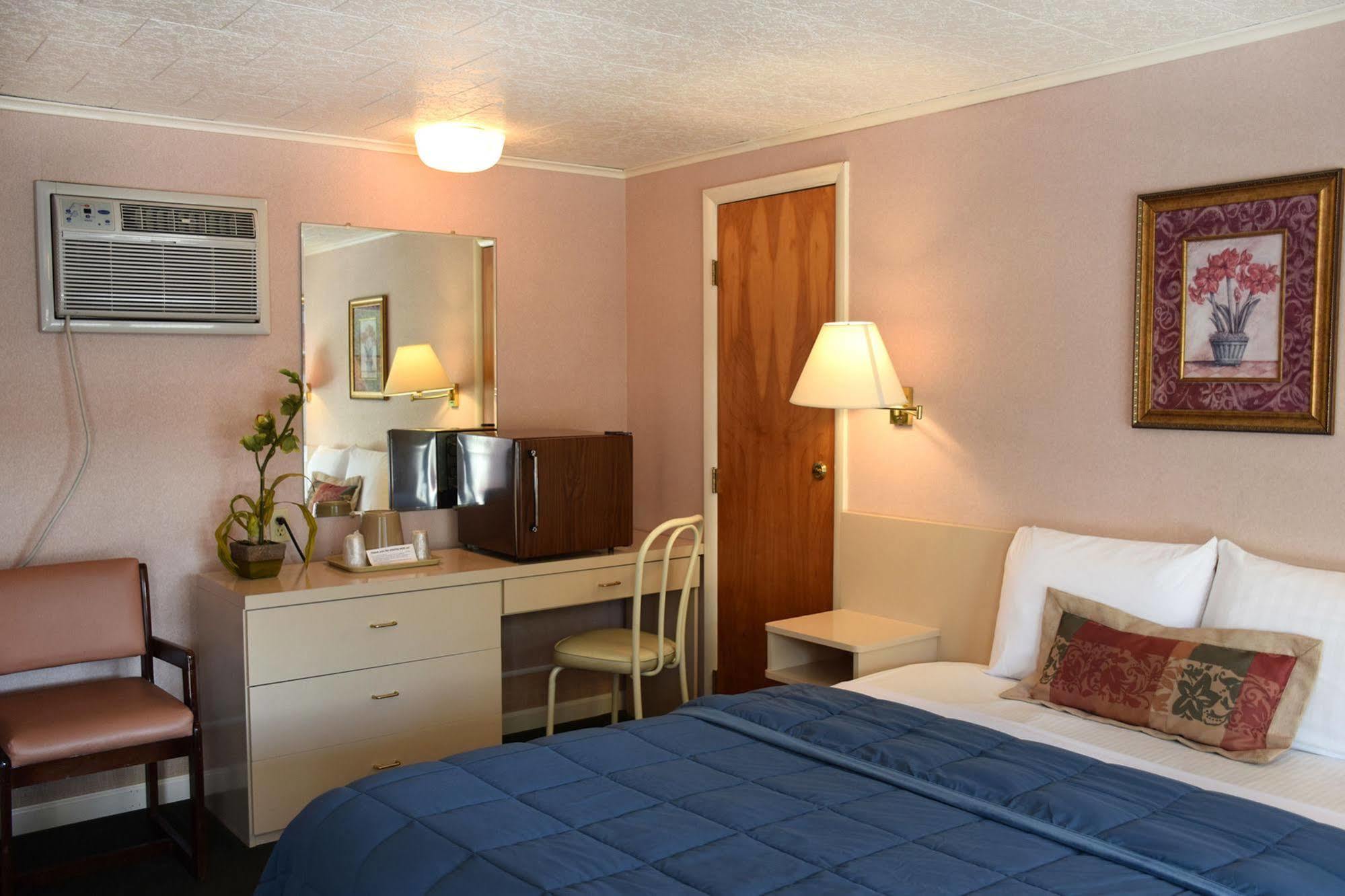 O'Sullivan'S Motel Lake George Eksteriør billede